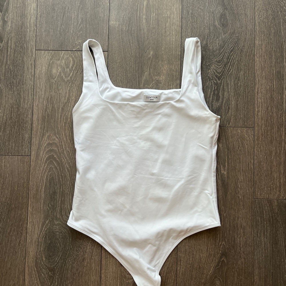 Aritzia Contour Bodysuit